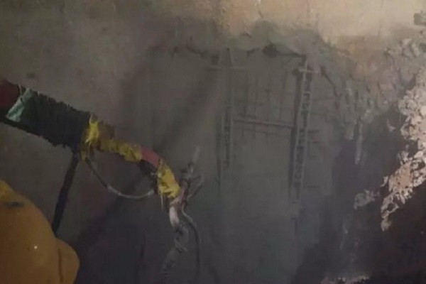 使用减水剂怎么才可能阐扬出它的作用？？